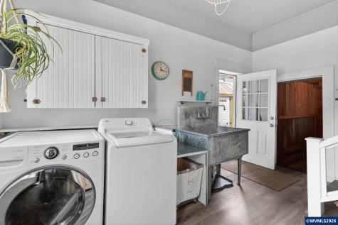 336 E Blakely Avenue Brownsville OR 97327