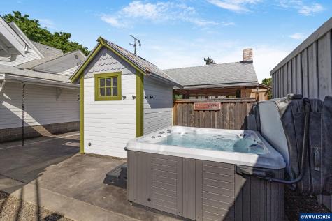 336 E Blakely Avenue Brownsville OR 97327