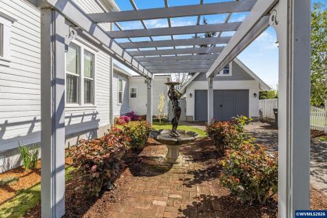 336 E Blakely Avenue Brownsville OR 97327