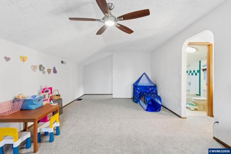 1368 Meriweather Street SE Salem OR 97306