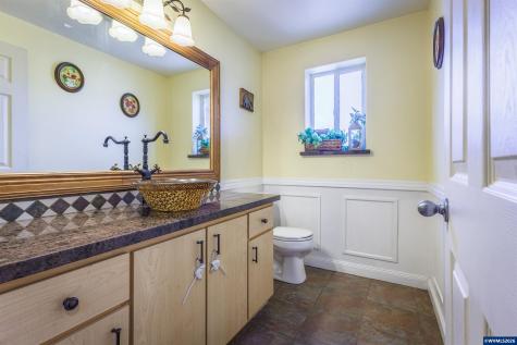 3047 Leah Street NE Salem OR 97305