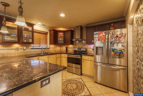 3047 Leah Street NE Salem OR 97305