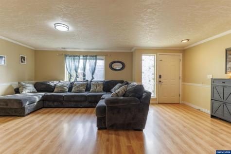 3047 Leah Street NE Salem OR 97305