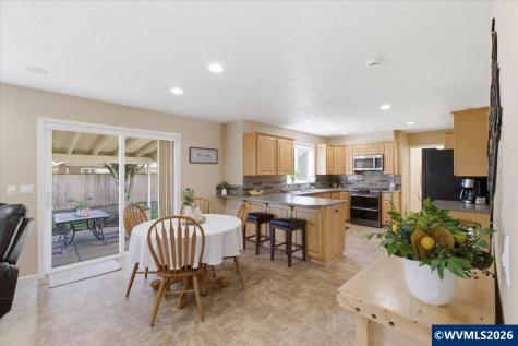 1290 Prairie Grass Avenue NE Keizer OR 97303