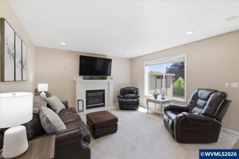 1290 Prairie Grass Avenue NE Keizer OR 97303