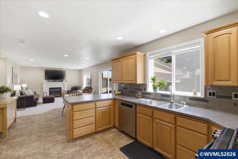 1290 Prairie Grass Avenue NE Keizer OR 97303