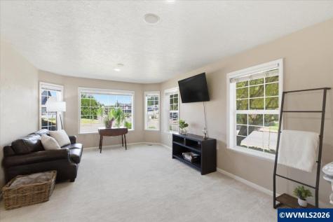 1290 Prairie Grass Avenue NE Keizer OR 97303
