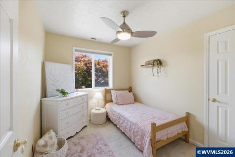 1290 Prairie Grass Avenue NE Keizer OR 97303