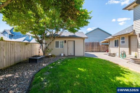 1290 Prairie Grass Avenue NE Keizer OR 97303