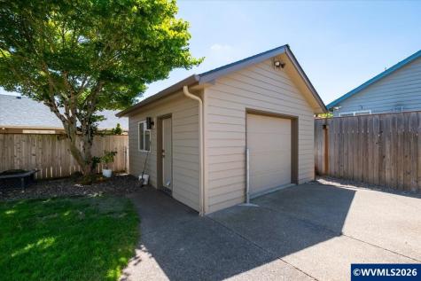 1290 Prairie Grass Avenue NE Keizer OR 97303