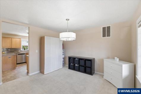 1290 Prairie Grass Avenue NE Keizer OR 97303