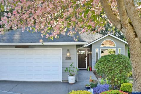 4227 Cloudview Drive S Salem OR 97302