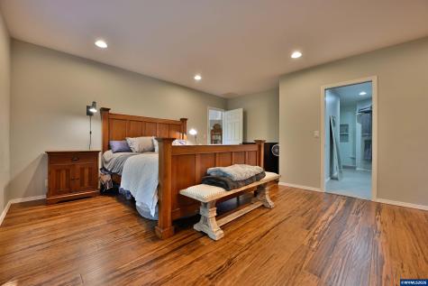 4227 Cloudview Drive S Salem OR 97302