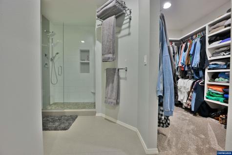 4227 Cloudview Drive S Salem OR 97302