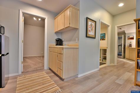 4227 Cloudview Drive S Salem OR 97302