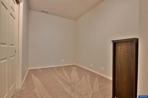 4227 Cloudview Drive S Salem OR 97302