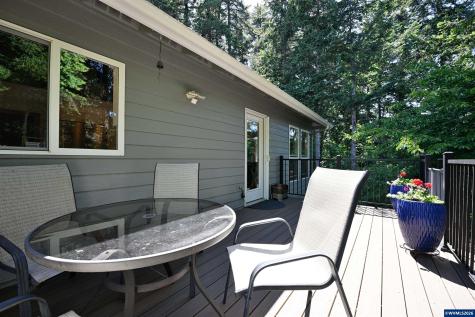 4227 Cloudview Drive S Salem OR 97302