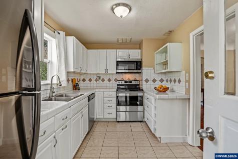 565 25th Street SE Salem OR 97301