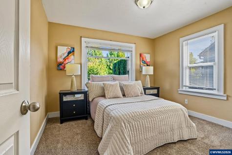 565 25th Street SE Salem OR 97301
