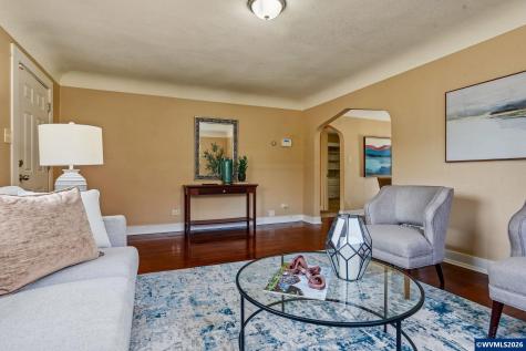 565 25th Street SE Salem OR 97301