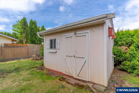 4528 Sesame Street NE Salem OR 97305