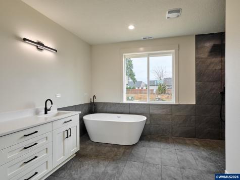 1281 Brown Street Woodburn OR 97071
