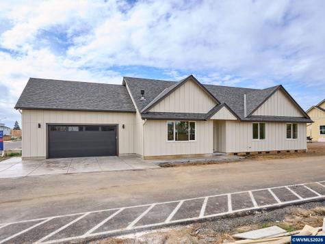 1281 Brown Street Woodburn OR 97071