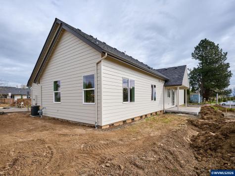 1281 Brown Street Woodburn OR 97071