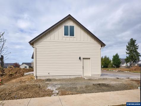 1281 Brown Street Woodburn OR 97071