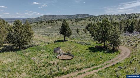 41221 SE Van Lake Road Prineville OR 97754