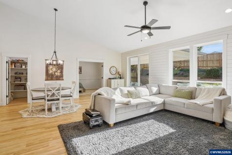 5939 Evangelista Street S Salem OR 97306