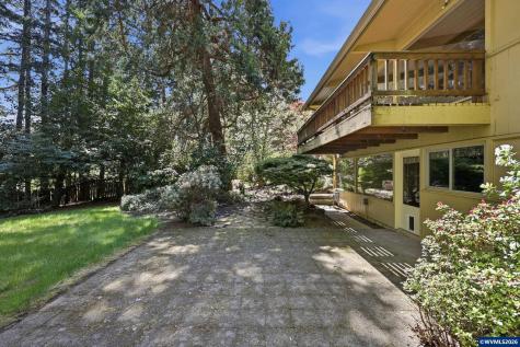969 NW Camellia Drive Corvallis OR 97330
