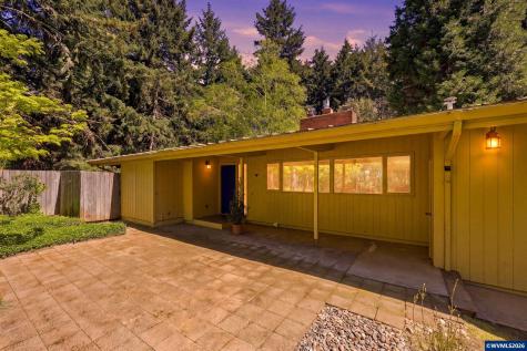 969 NW Camellia Drive Corvallis OR 97330