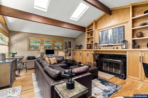 895 NW Carpathian Drive Corvallis OR 97330