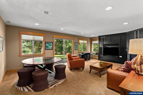 895 NW Carpathian Drive Corvallis OR 97330