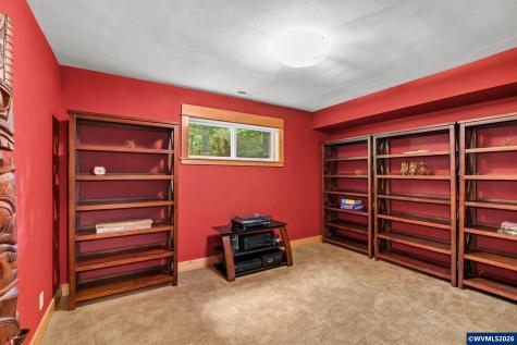895 NW Carpathian Drive Corvallis OR 97330