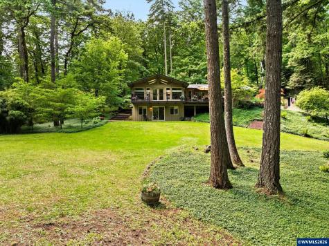 895 NW Carpathian Drive Corvallis OR 97330