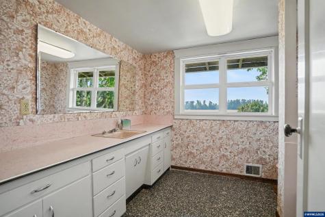 11874 Hazelgreen Road NE Silverton OR 97381