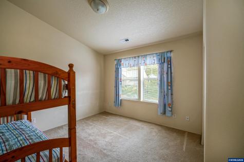 1725 Neota Street NE Salem OR 97301