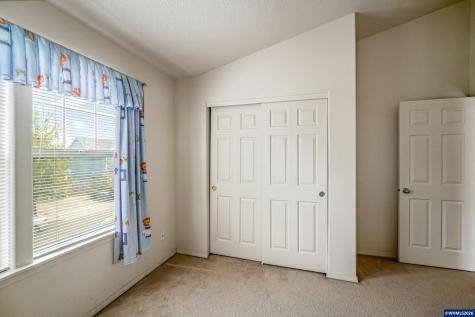 1725 Neota Street NE Salem OR 97301