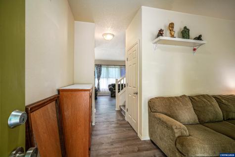 1725 Neota Street NE Salem OR 97301