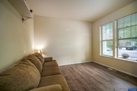 1725 Neota Street NE Salem OR 97301