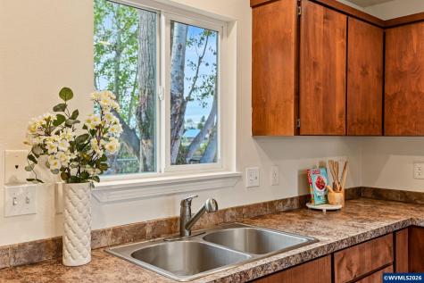 2645 Evergreen Court NE Salem OR 97301