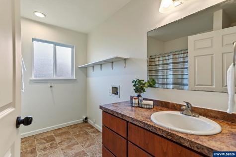 2645 Evergreen Court NE Salem OR 97301