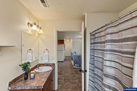 2645 Evergreen Court NE Salem OR 97301