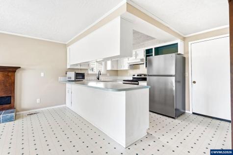 2396 Lafayette Street SE Albany OR 97322
