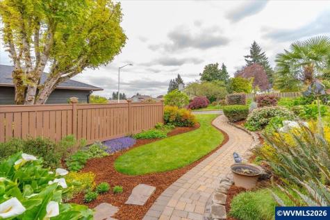 5240 Chapman Street S Salem OR 97306