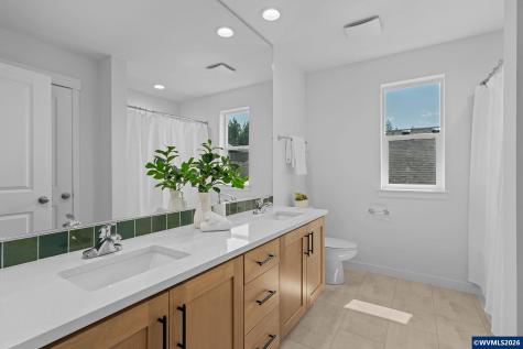 5498 NW Tanoak Place Corvallis OR 97330