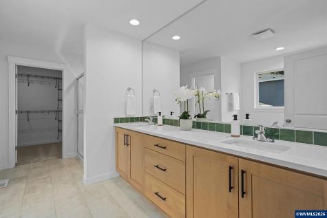 5498 NW Tanoak Place Corvallis OR 97330