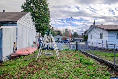 1248 1st Avenue Sweet Home OR 97386
